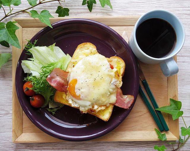 食パンで簡単エッグベネディクト風トースト