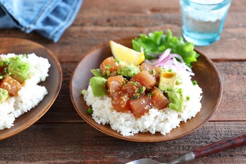 まぐろとアボカドのアヒポキプレートレシピ 