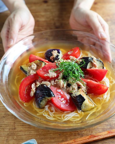 じゅわっと揚げ焼きなすとトマトのツナそうめん