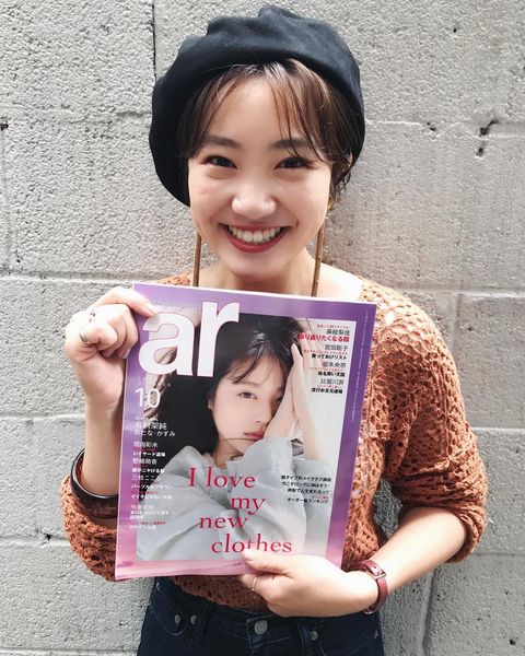 動きが大人可愛いショートのヘアアレンジ