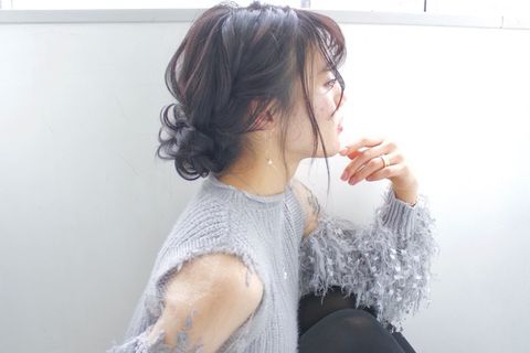 こなれた感がある大人の簡単アップヘア