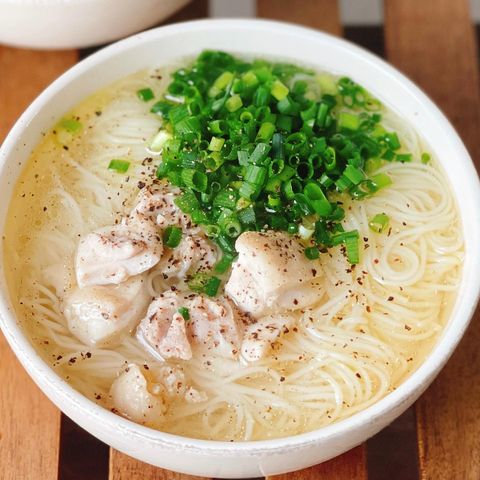 あっさり味が人気の鶏肉ネギ塩にゅうめんレシピ