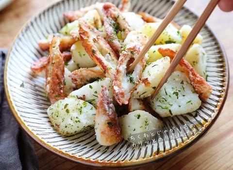 ちくわ、じゃが芋、青のり、炒め物、おかず。