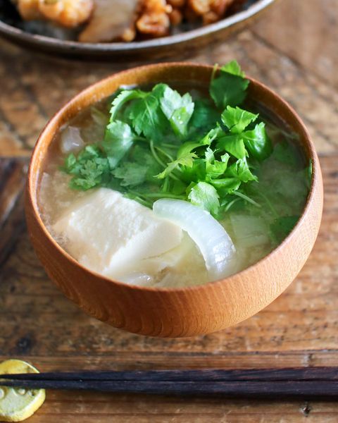 玉ねぎと豆腐のお味噌汁