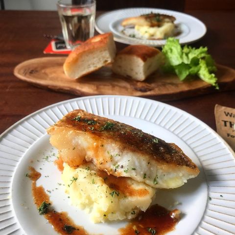 たら、白身魚、マッシュポテト、じゃが芋、焼き肉のタレ、ソテー。