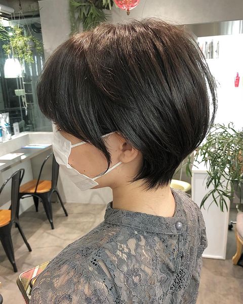 ダメージが少ない春のショートのヘアカラー