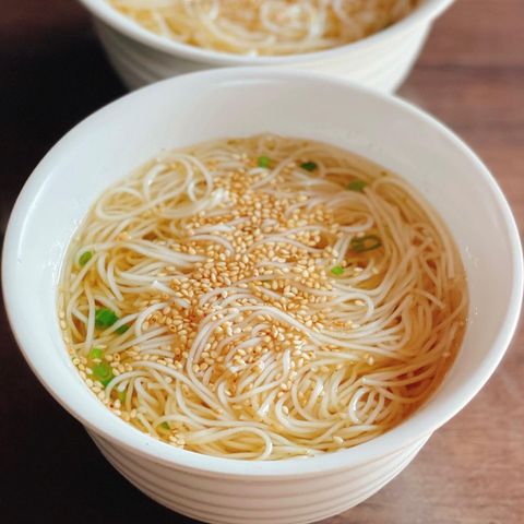 柚子胡椒香る爽やかなスープのにゅうめん