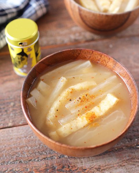 定番人気の大根と油揚げのお味噌汁