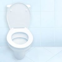 【トイレタンクの掃除マニュアル】汚れたトイレタンクの掃除方法を解説！