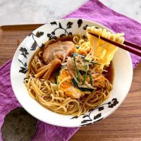 超簡単アレンジ！インスタントラーメンで「ニラ玉もやし麺」レシピ