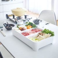 お鍋や焼き肉の具材をスタンバイ。肉と野菜も分けやすい水切り卓上トレー